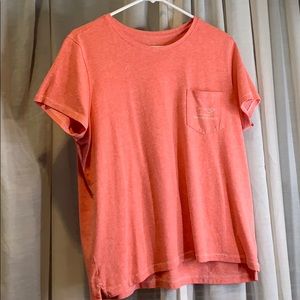 Vineyard Vines t-shirt